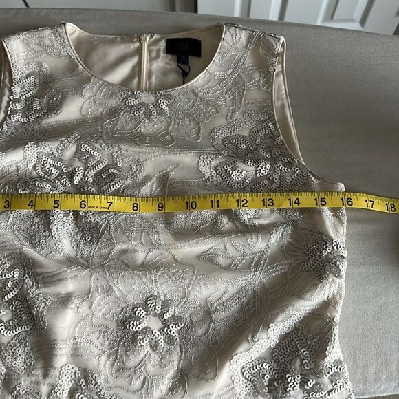 Banana Republic Ivory Sequin Floral Shift Dress Size 0 NWT Elegant Occasion - Picture 8 of 10